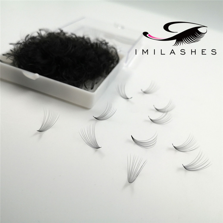 Loose volume fans heat bonded premade lashes - A